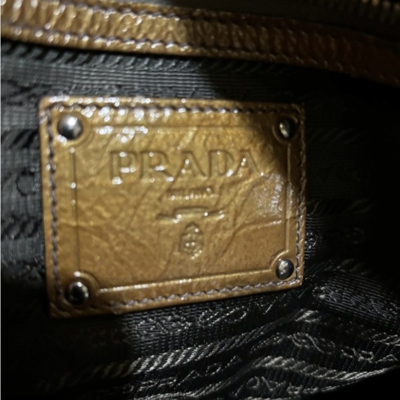 Prada Metallic gold Brown Leather crossbody Bag - Picture 8 of 9